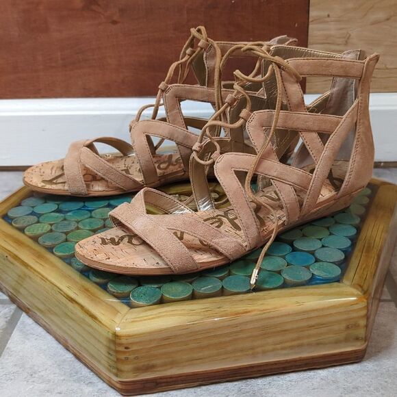 Size 8 and 1/2. Sam Edelman tan lace-up gladiator sandals - Picture 1 of 4